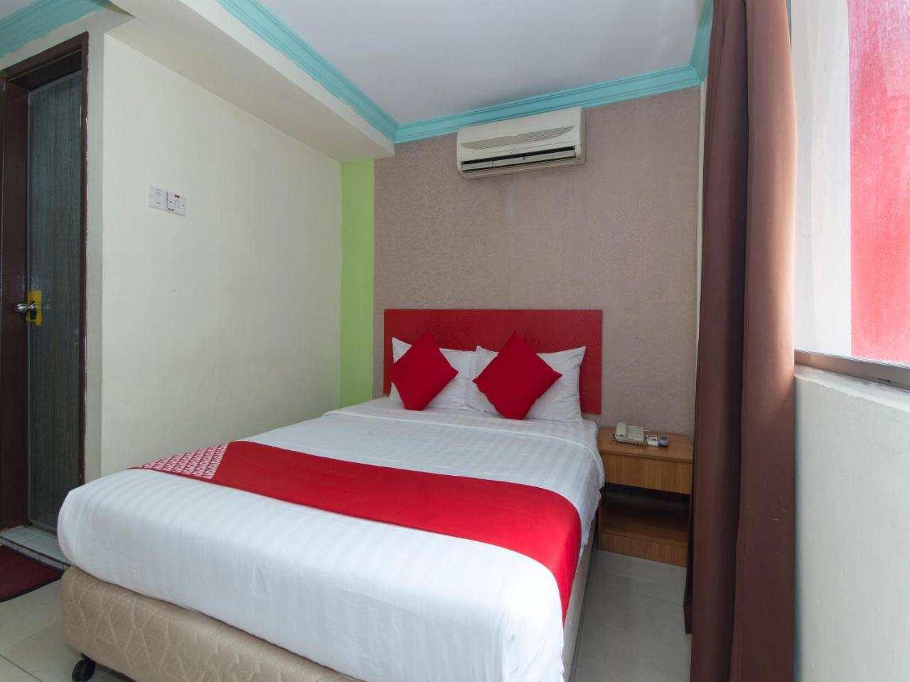 Hotel Oyo 433 Grand Orchard Wings 2*