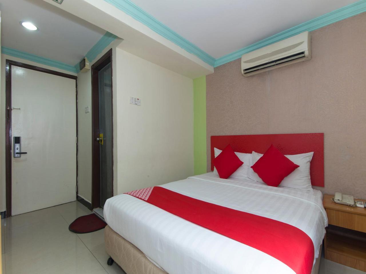 Hotel Oyo 433 Grand Orchard Wings 2*